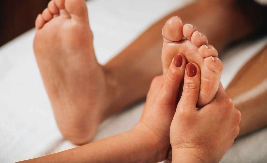 Fot-spa  PedikyrLuksus med lakk 60 min